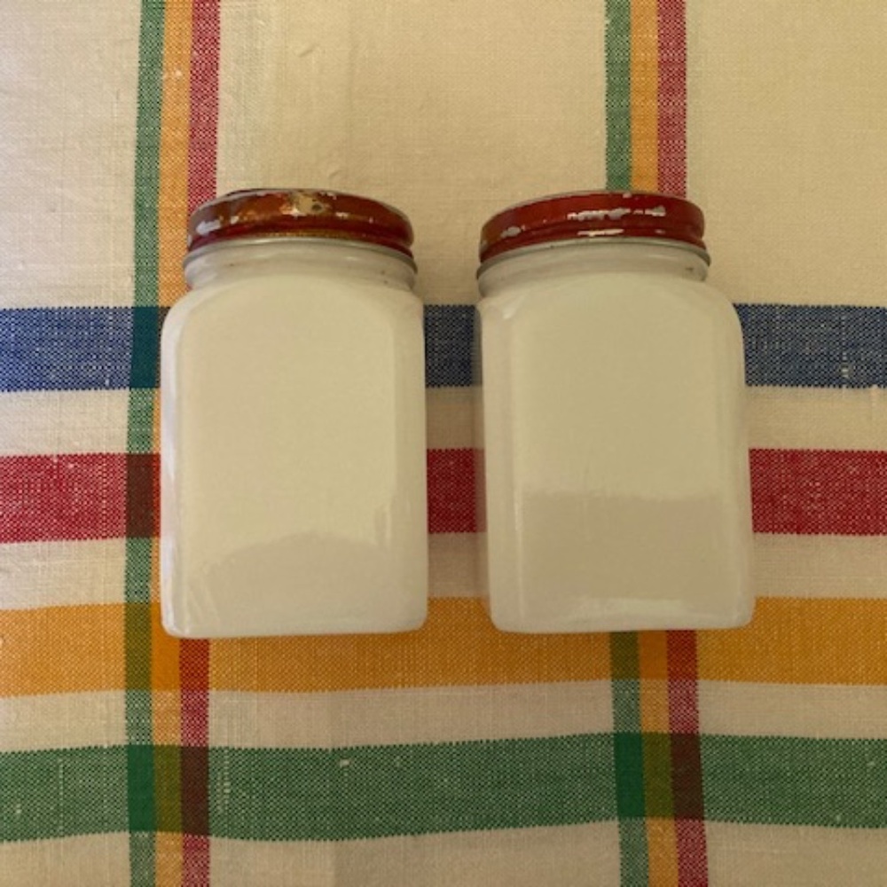 1940's Milk Glass Wind Mill S&P Shakers - Picture 3 of 9